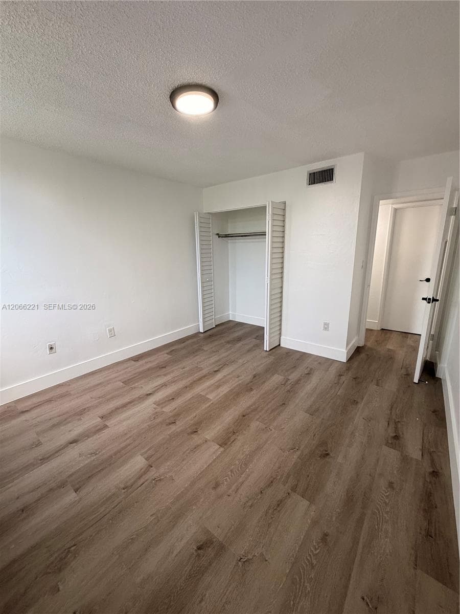 PINEBARK CONDO NO 2 - BLD · #406 in Miami - Photo 6