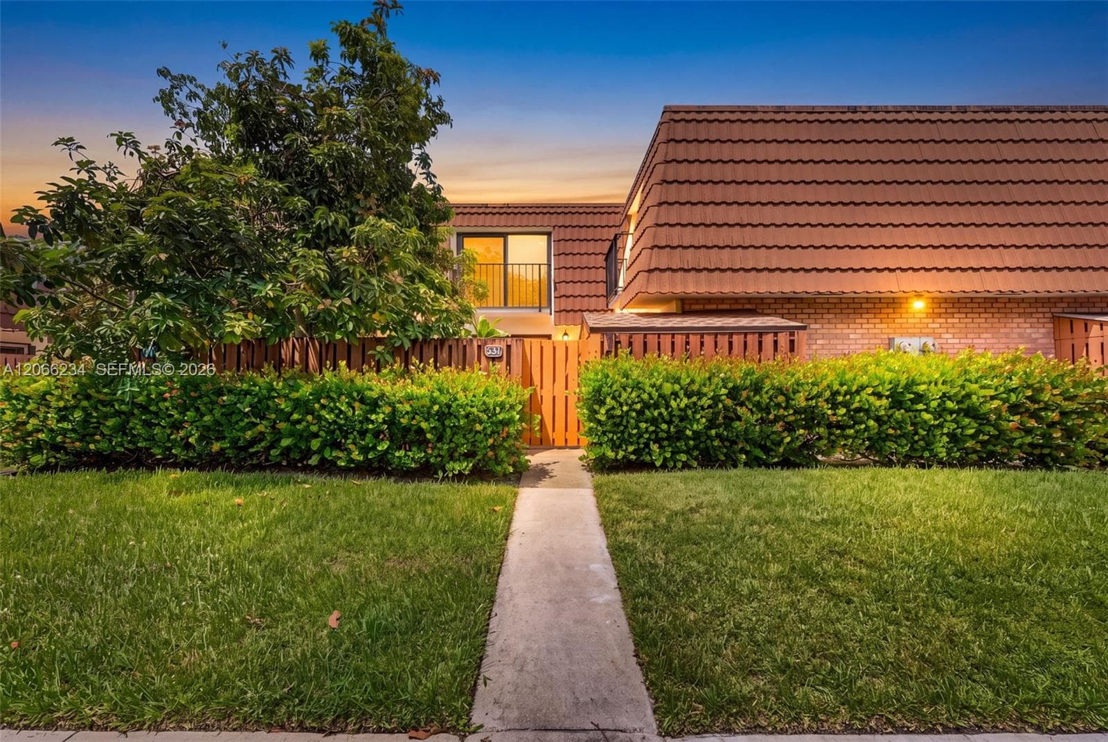 151 Heritage Way photo 2