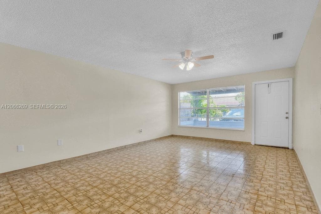 KINGS GARDENS SEC THREE · #1 in Miami Gardens - Photo 16