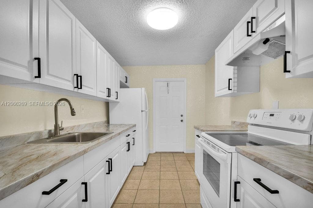 KINGS GARDENS SEC THREE · #1 in Miami Gardens - Photo 10