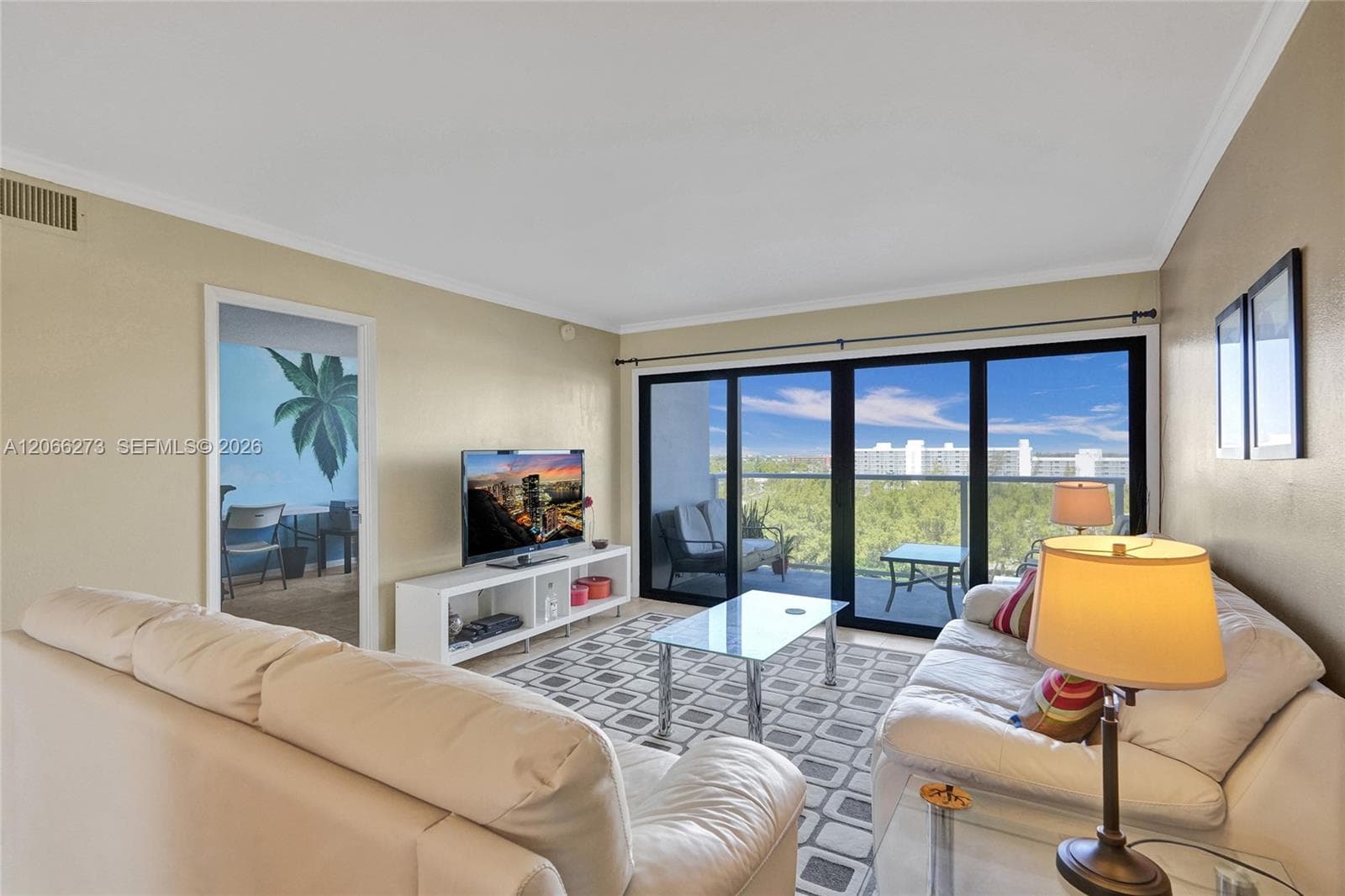 Waterbury · #1005 in Pompano Beach - Photo 9