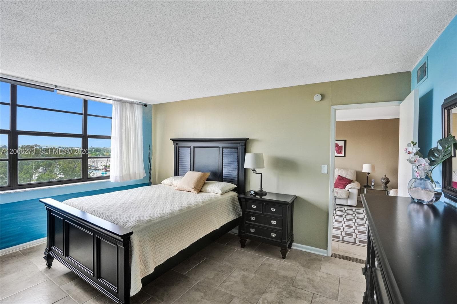 Waterbury · #1005 in Pompano Beach - Photo 4