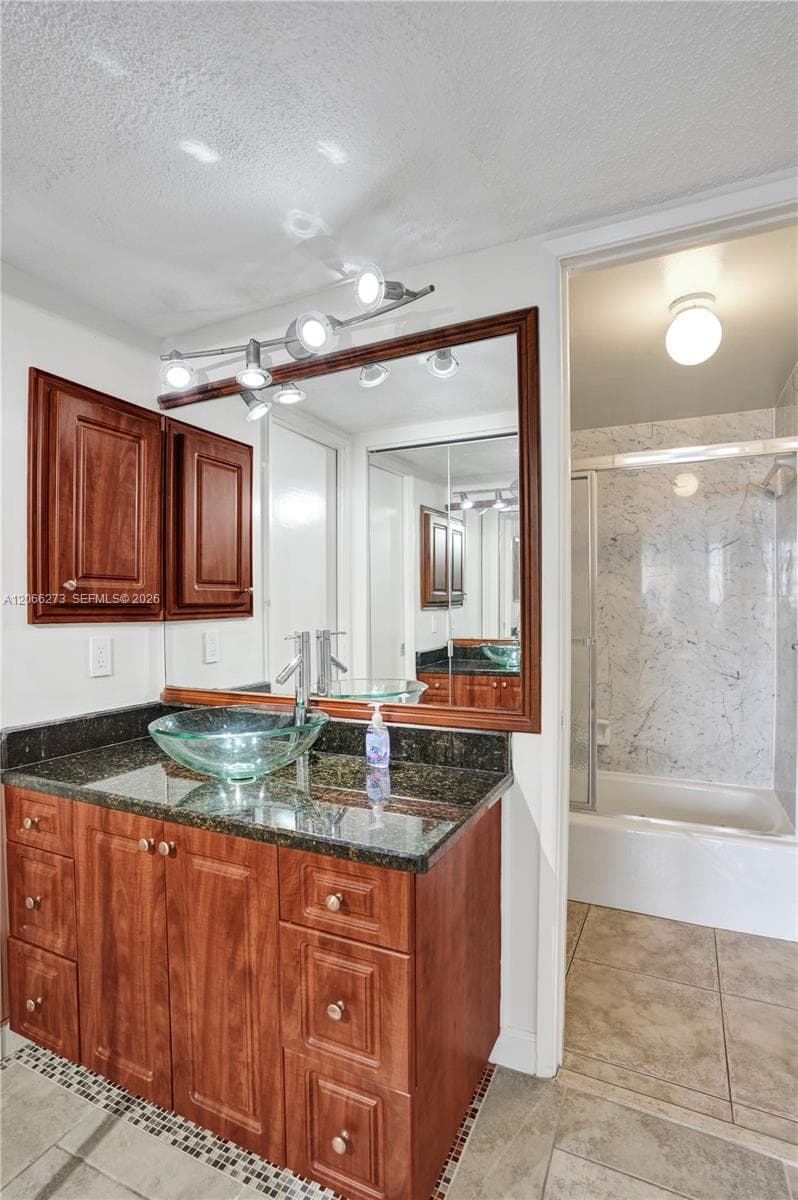 Waterbury · #1005 in Pompano Beach - Photo 21