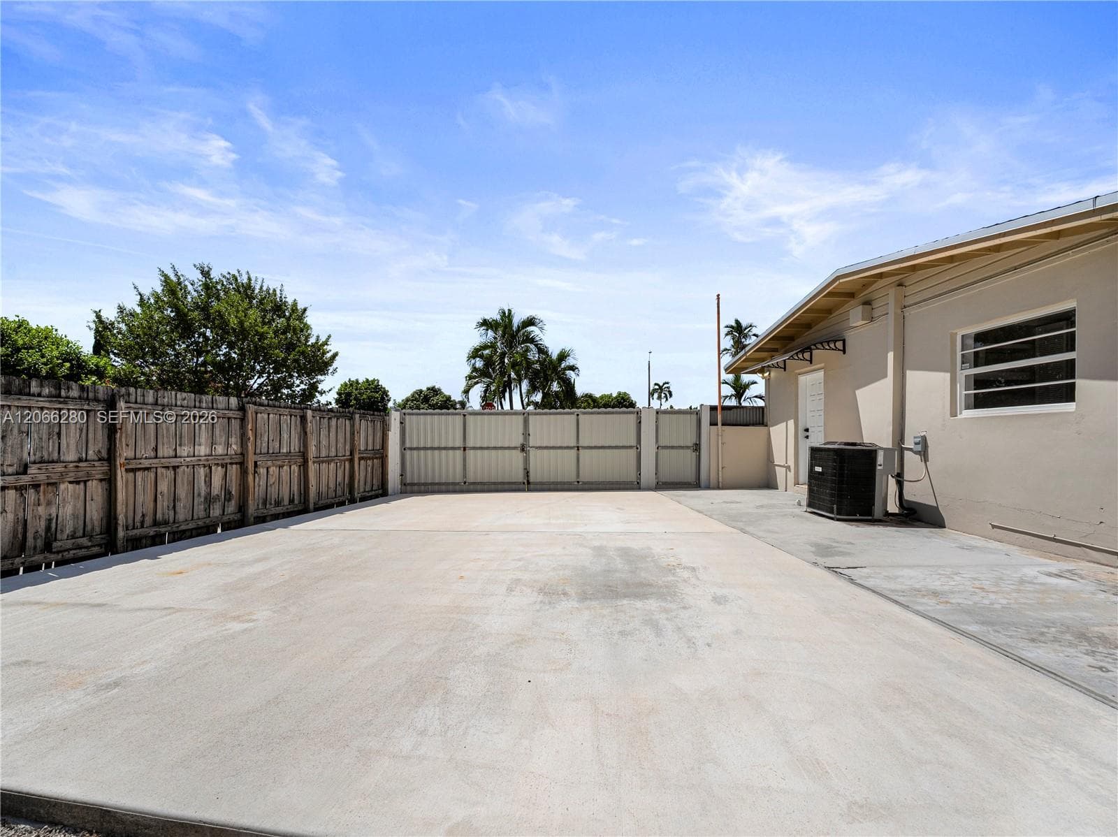 8241 SW 12th Ter photo 5