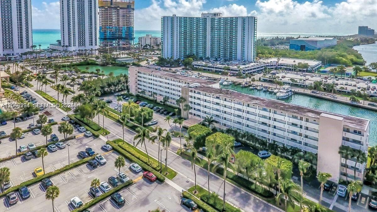 KINGS POINT IMPERIAL COND · #303 in Sunny Isles Beach - Photo 14