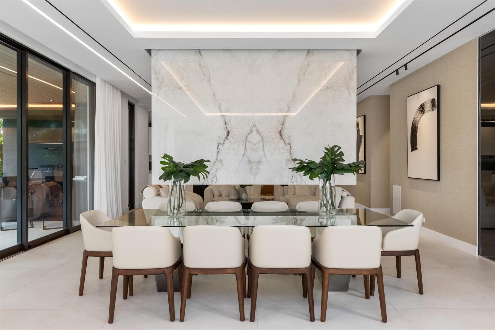 Dining 7