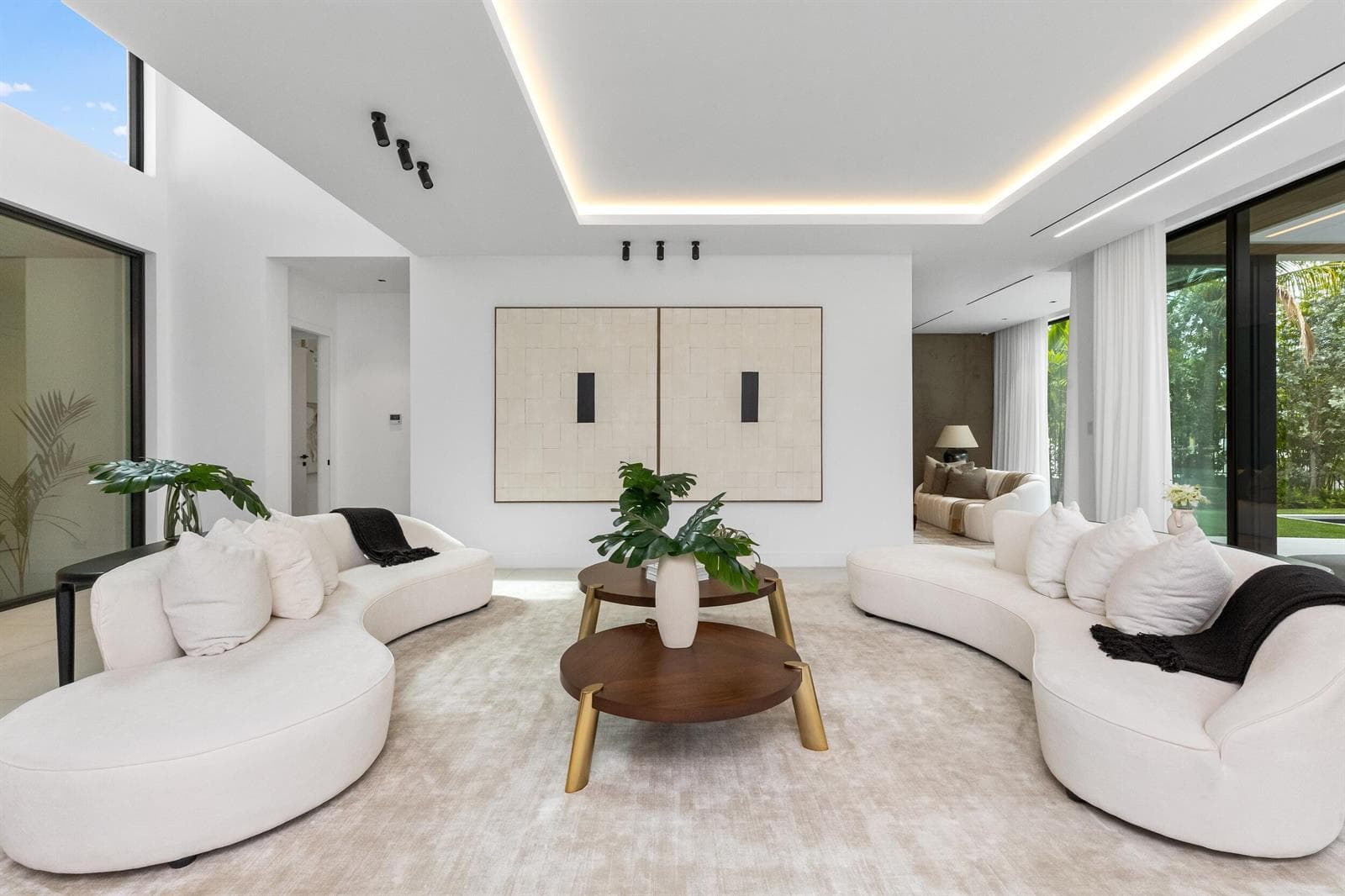 Living Area 4