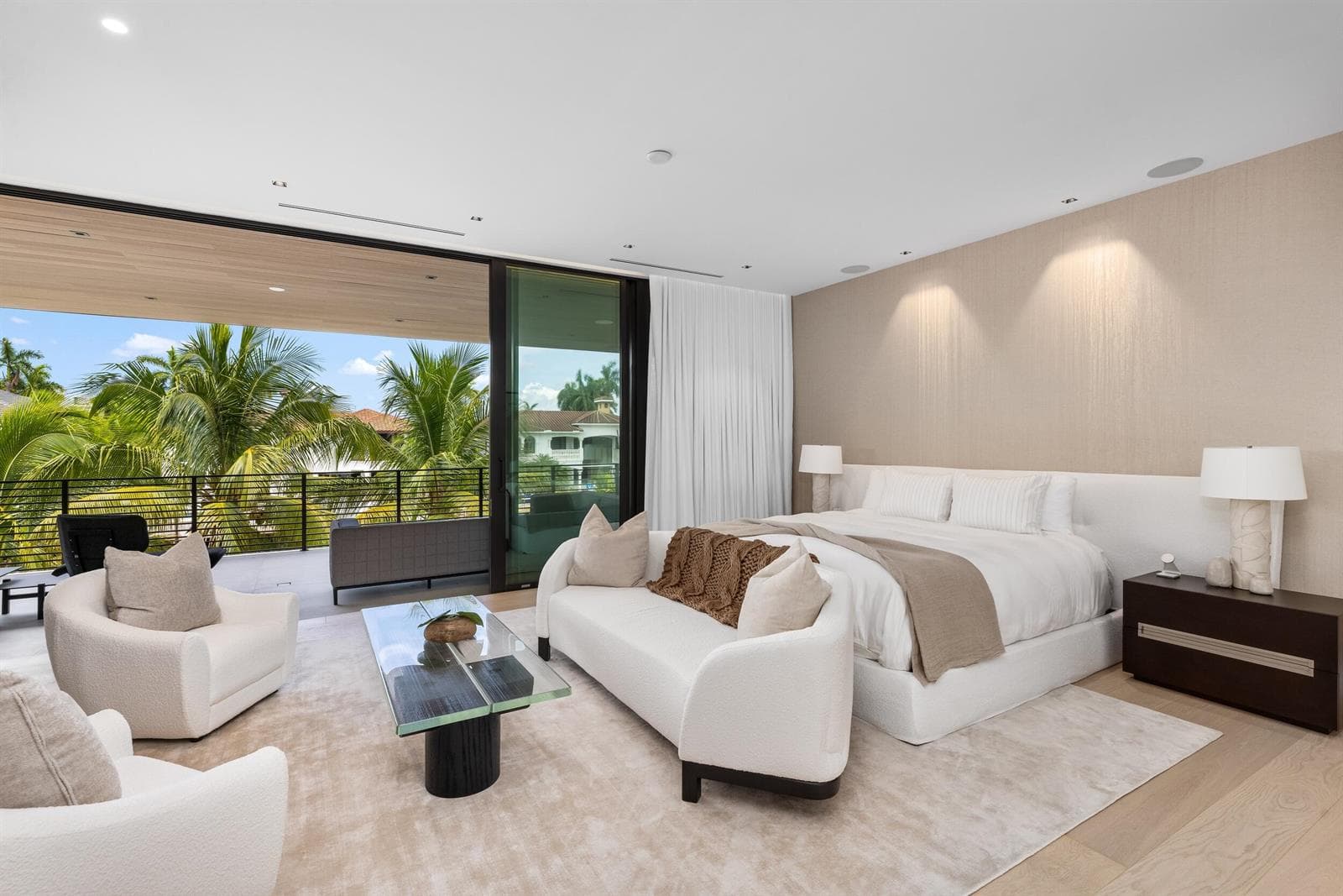 Master Bed 4