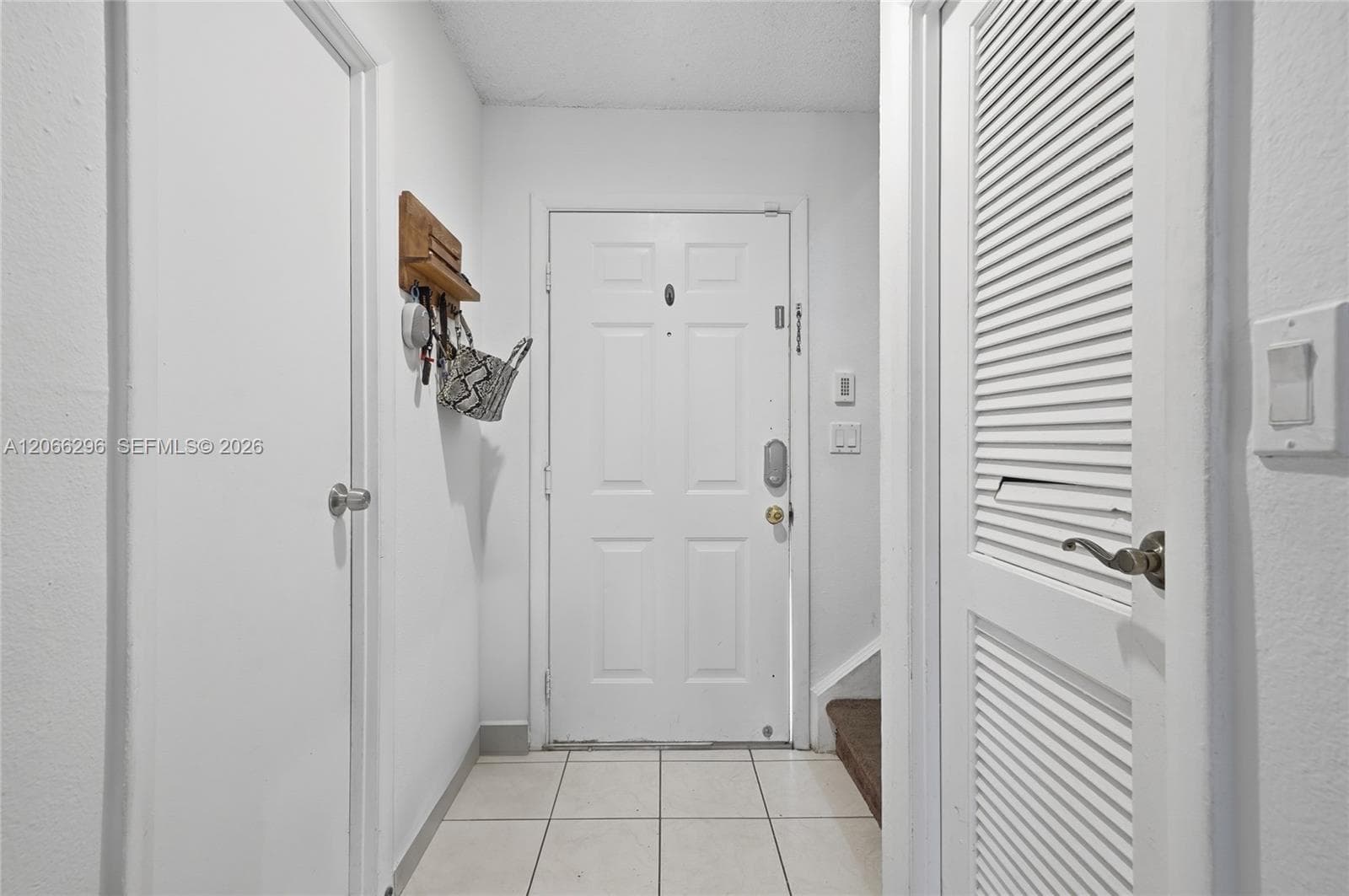 VENETIAN GARDENS AT COUNT · #R206 in Hialeah - Photo 2