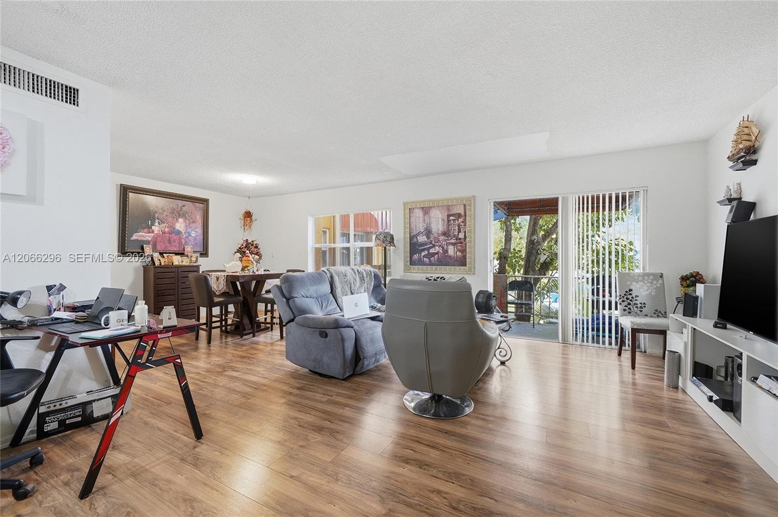 VENETIAN GARDENS AT COUNT · #R206 in Hialeah - Photo 3