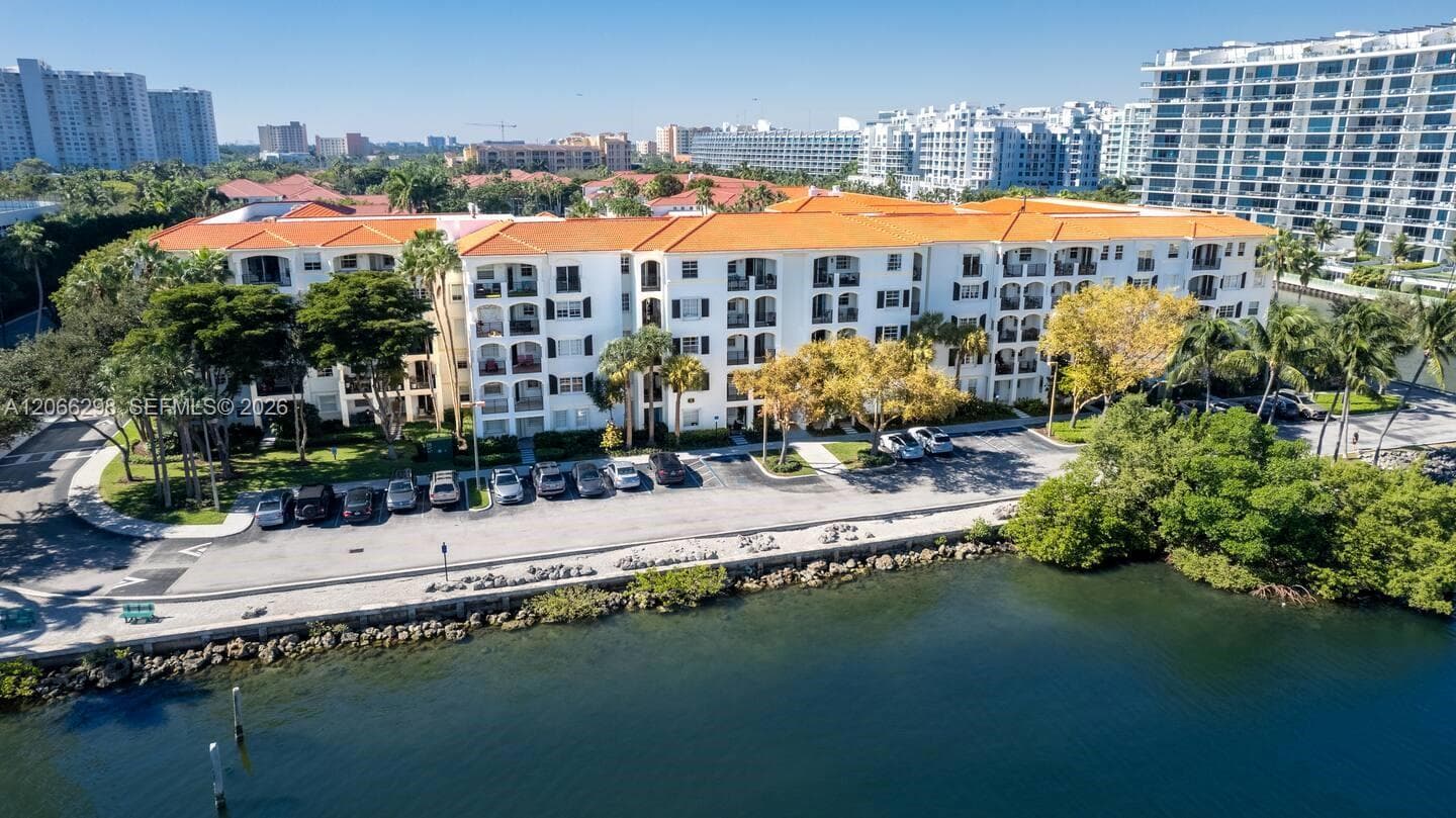 VILLAGE BY THE BAY CONDO · #12206 in Aventura - Photo 7