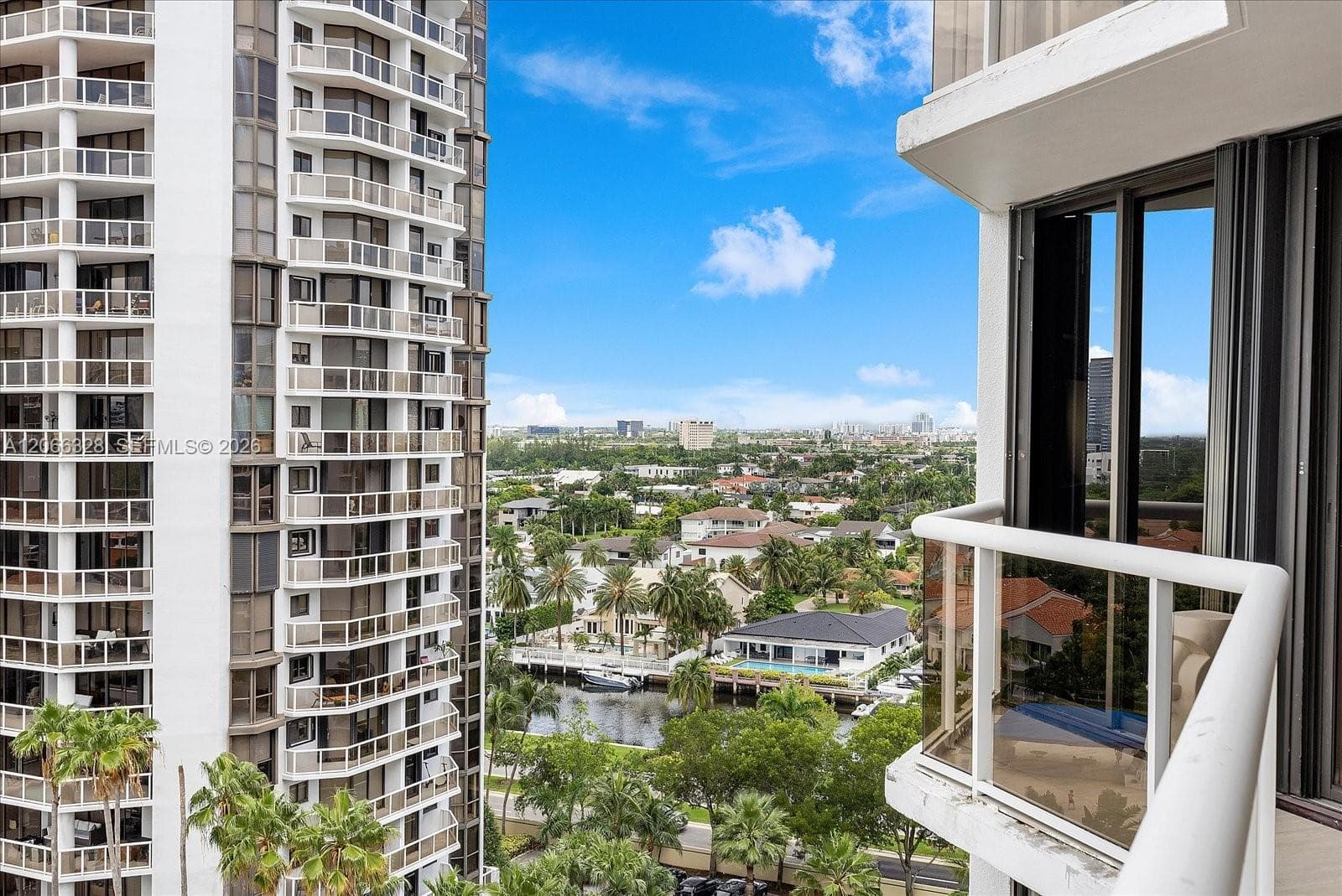 PORTSVIEW @ THE WATERWAYS · #1114 in Aventura - Photo 47