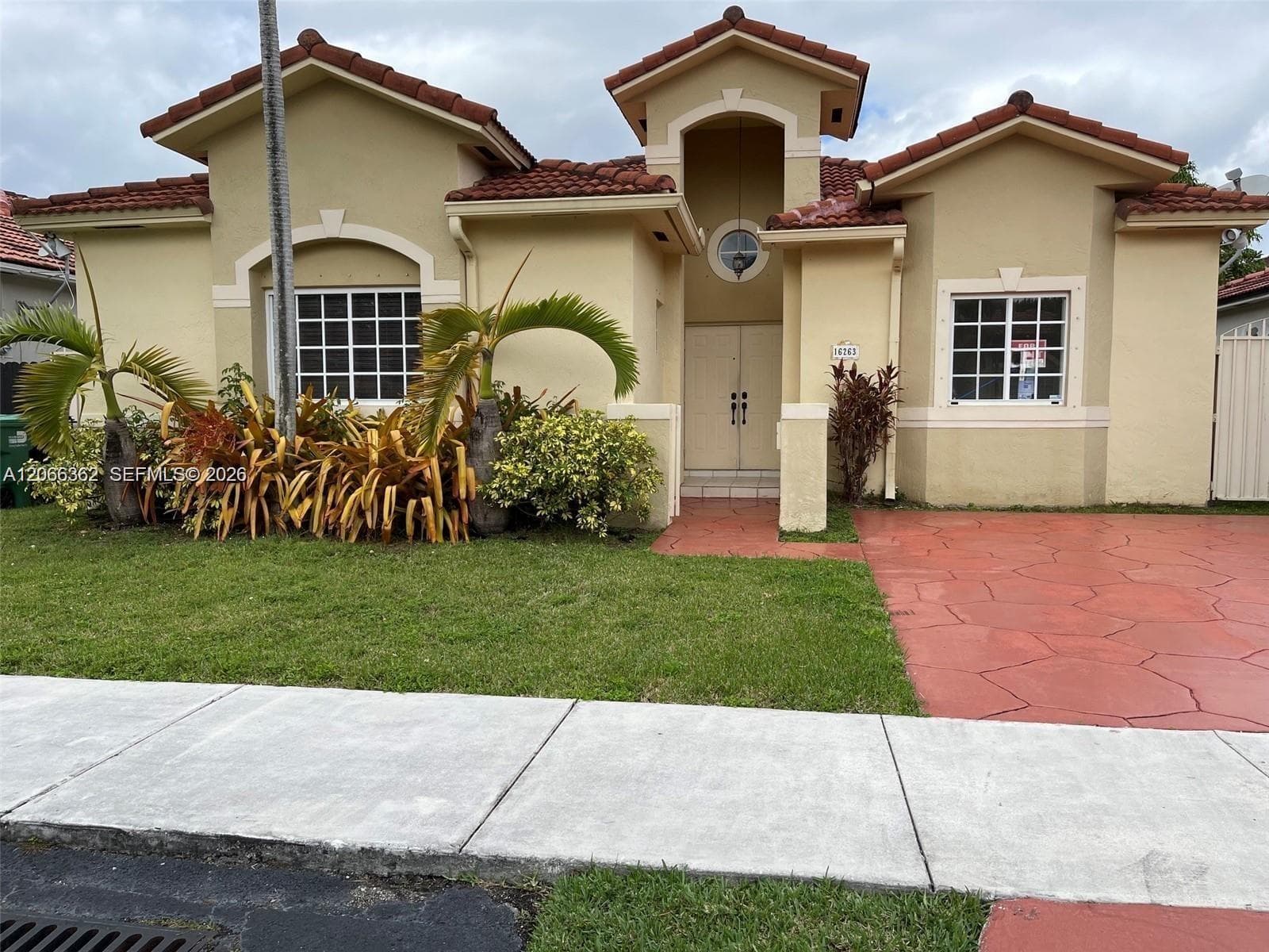 16263 SW 55th Ter photo 1