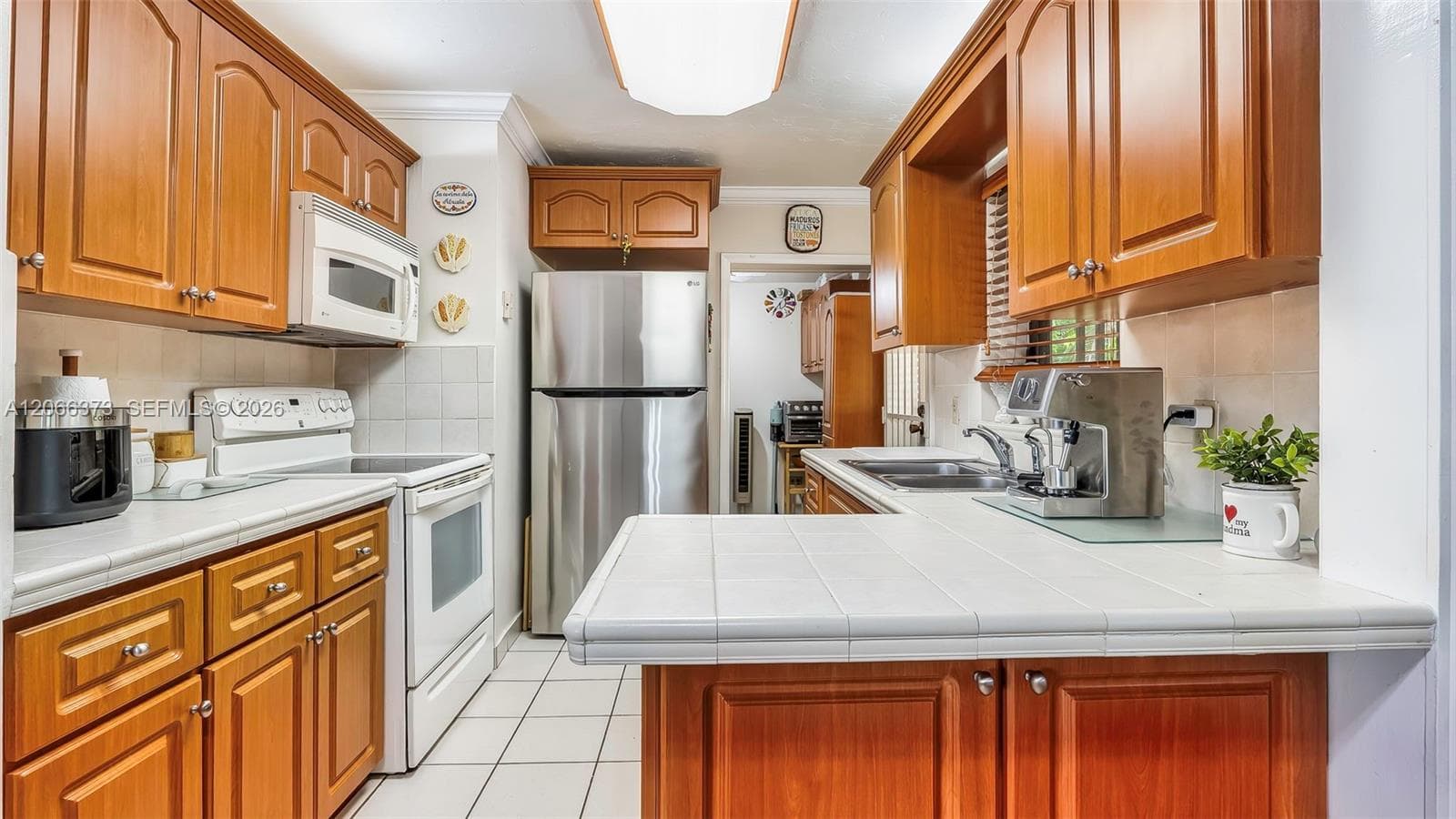 154 W 59th St photo 2