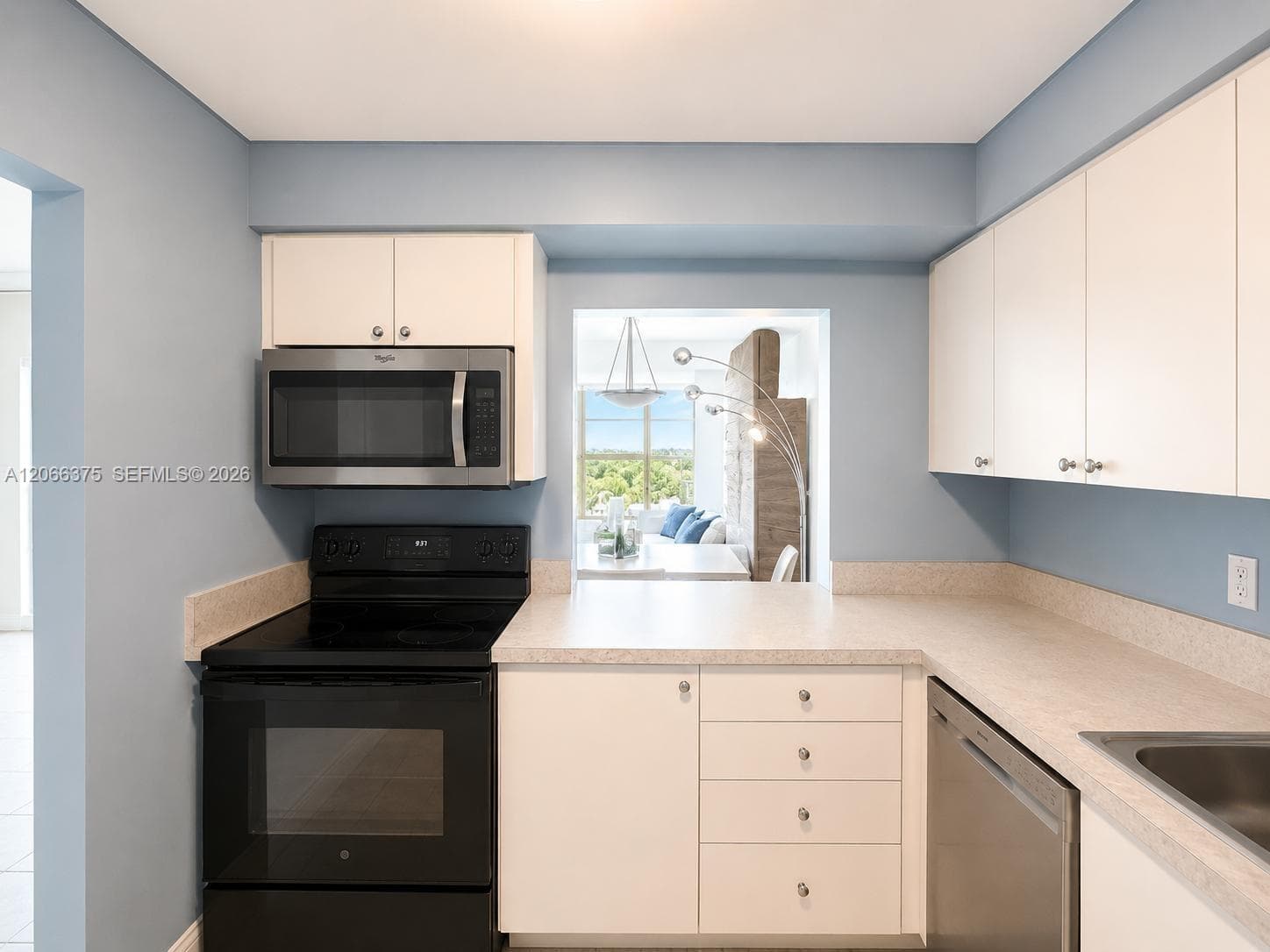 200 LESLIE CONDO · #727 in Hallandale Beach - Photo 9