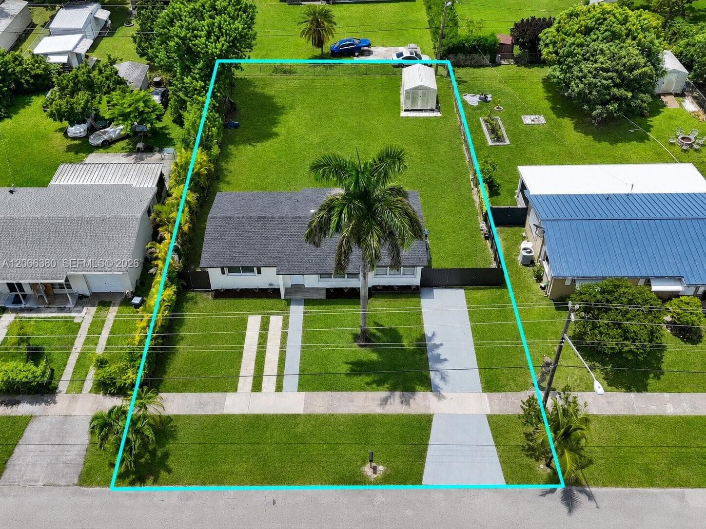 1500 NW 11th St photo 2