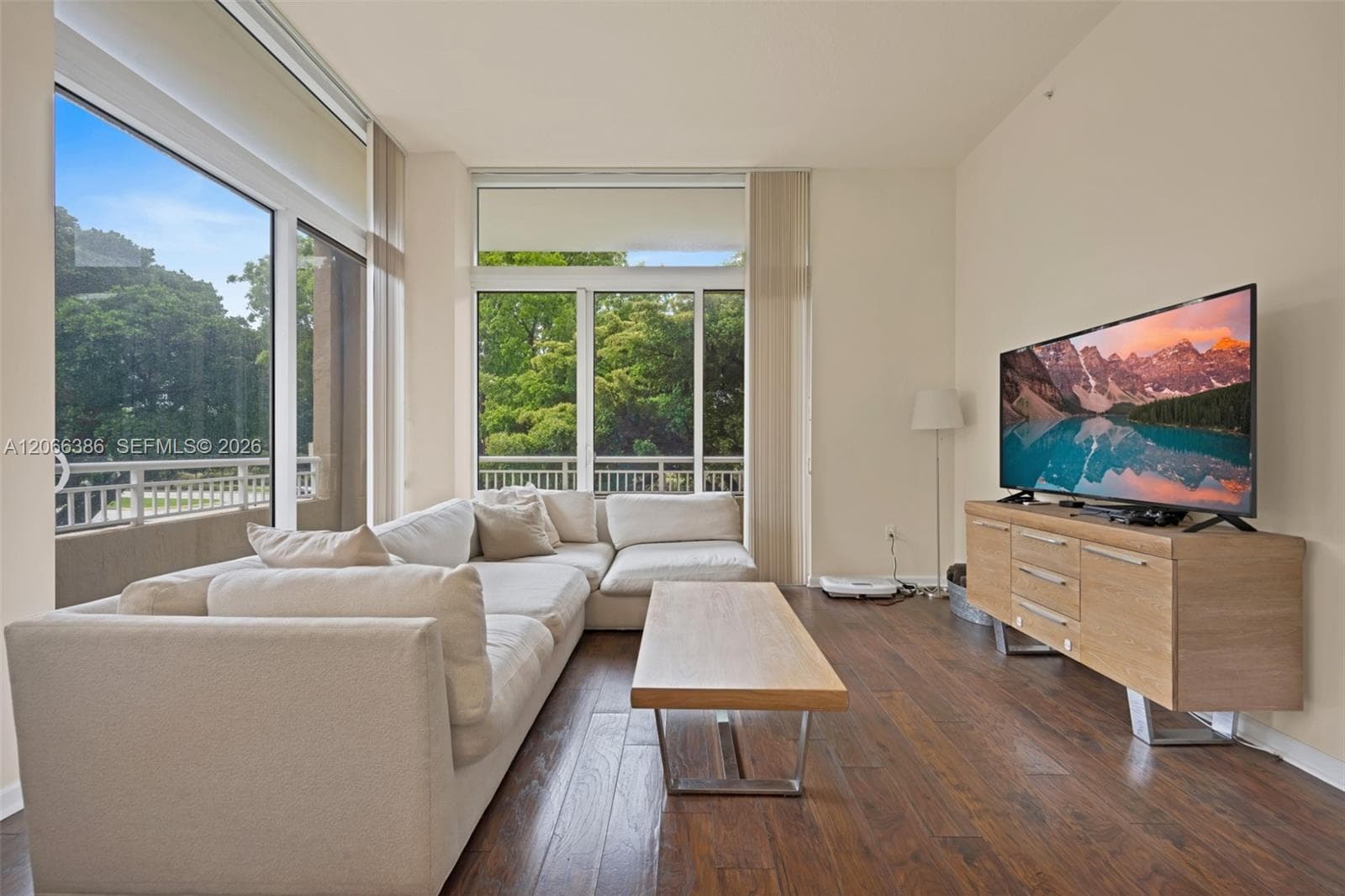 TURNBERRY ON THE GREEN CO · #208 in Aventura - Photo 2