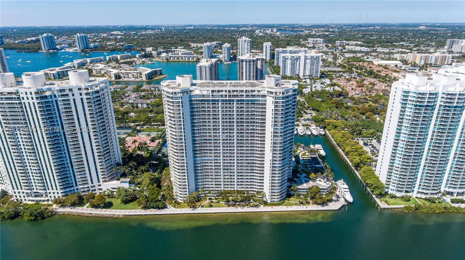7000 ISL BLVD WILLIAMS IS · #1402 in Aventura - Photo 14