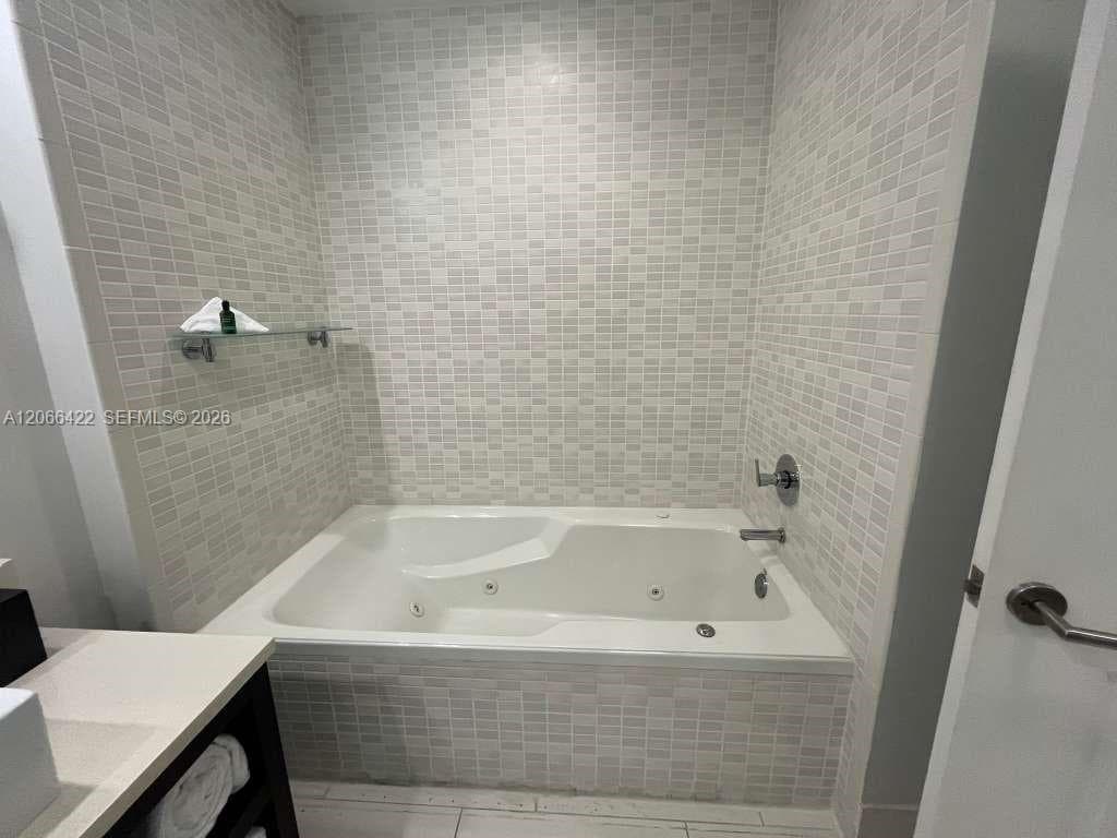 Blue Resort · #307 in Doral - Photo 4