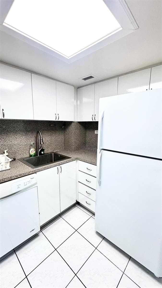 PARKVIEW POINT CONDO · #1C in Miami Beach - Photo 10
