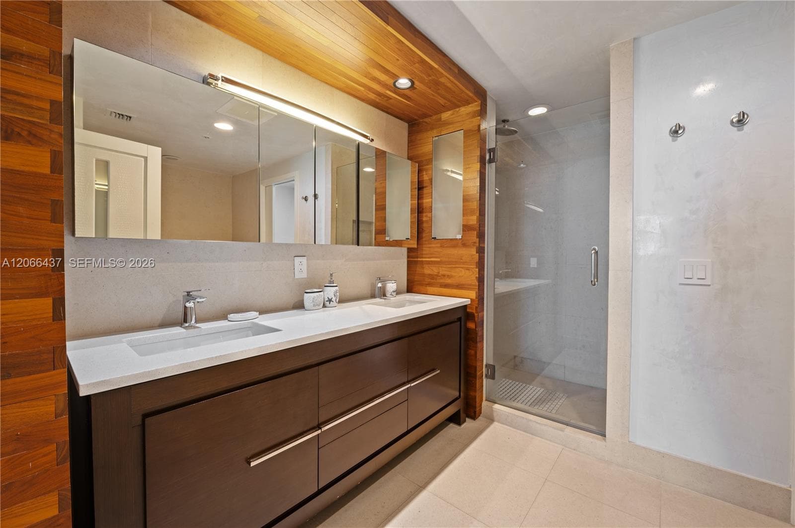 Carillon Miami Beach · #702 in Miami Beach - Photo 20