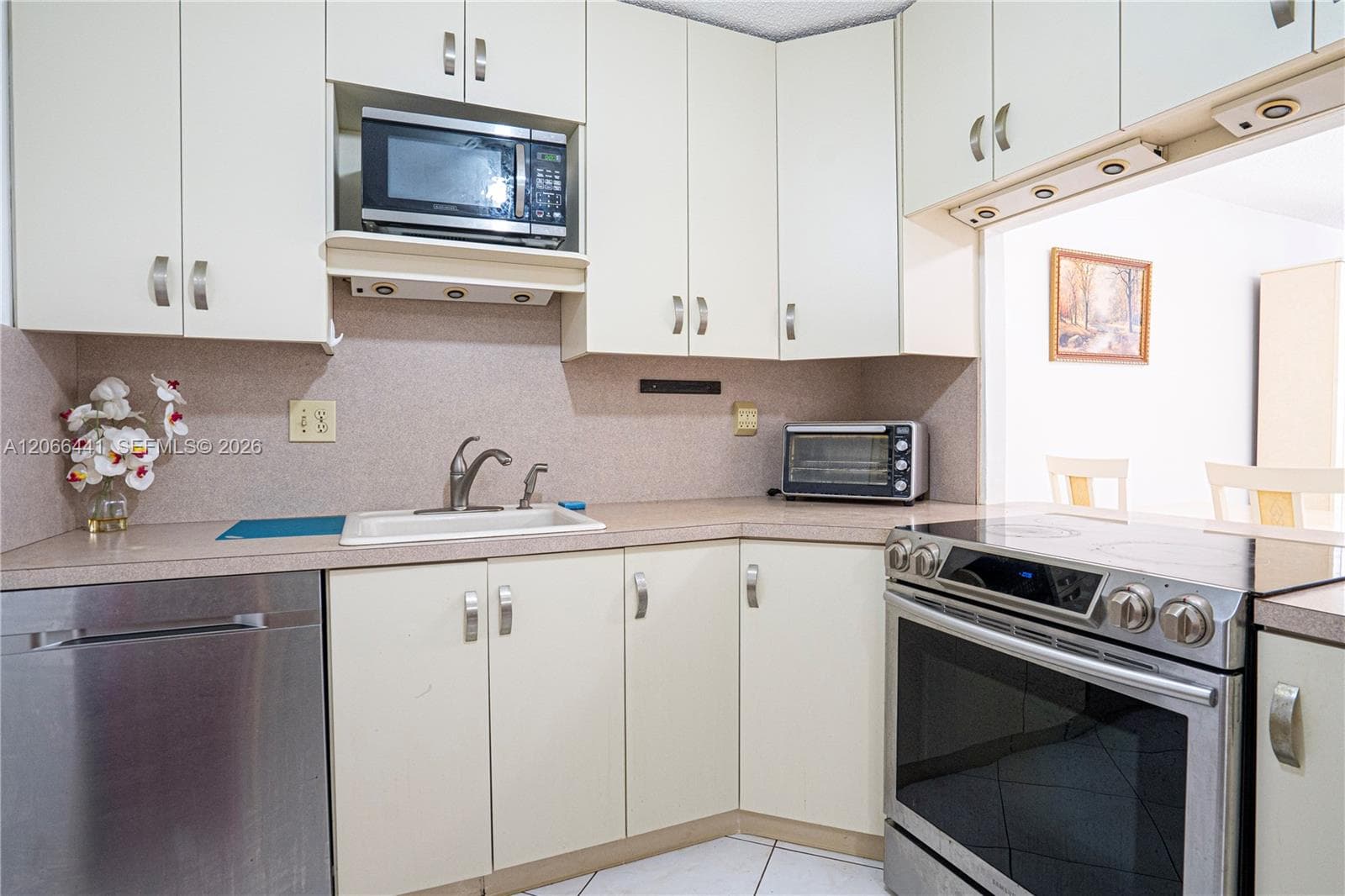 OLYMPUS CONDO PHASE · #1416 in Hallandale Beach - Photo 17