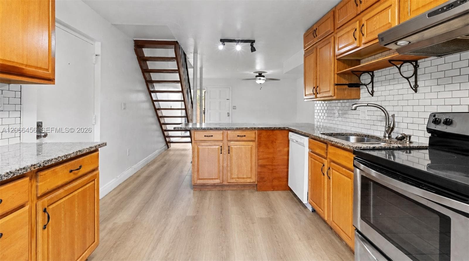 8953 NE 4th Ave Rd #8953 photo 9