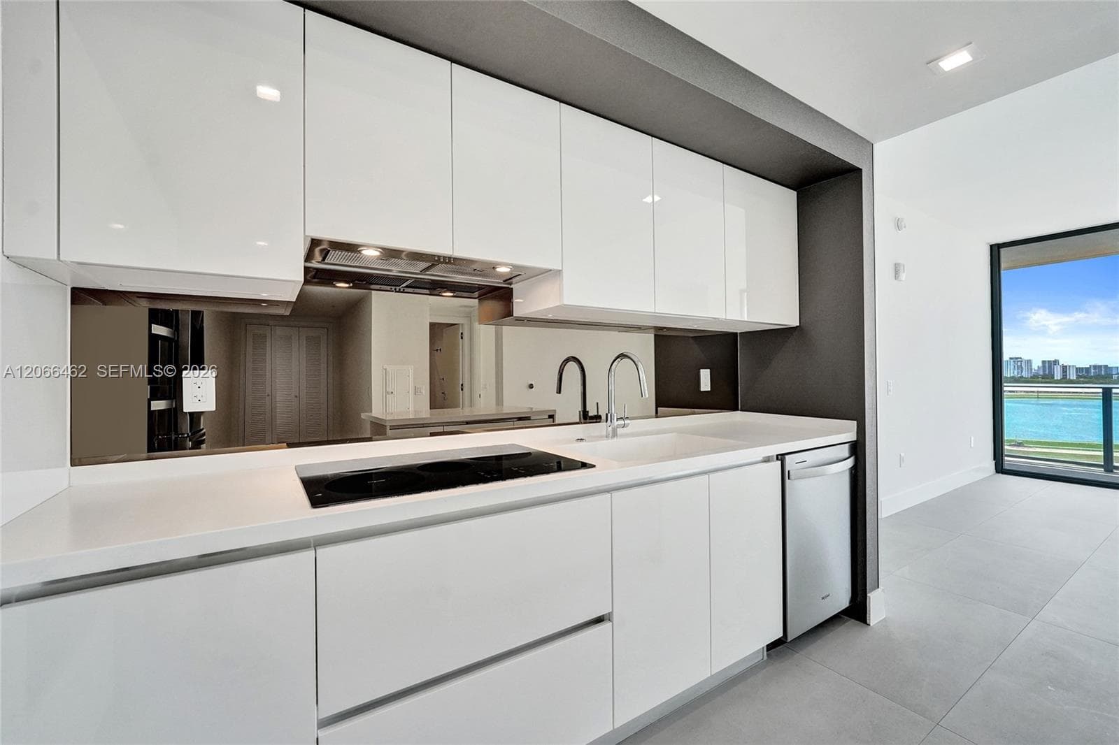 HALLANDALE OASIS 2019 LLC · #1111 in Hallandale Beach - Photo 5