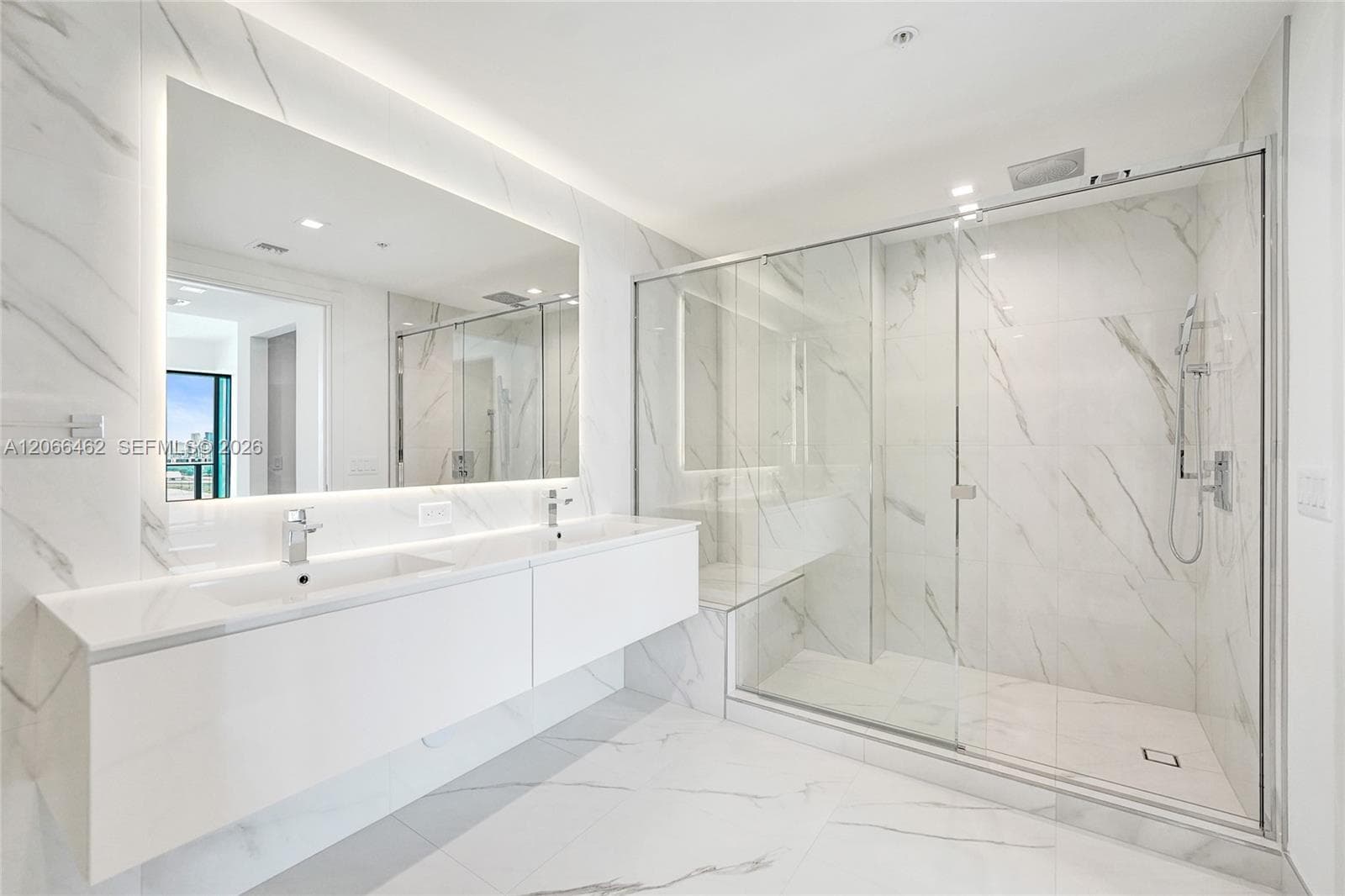 HALLANDALE OASIS 2019 LLC · #1111 in Hallandale Beach - Photo 30