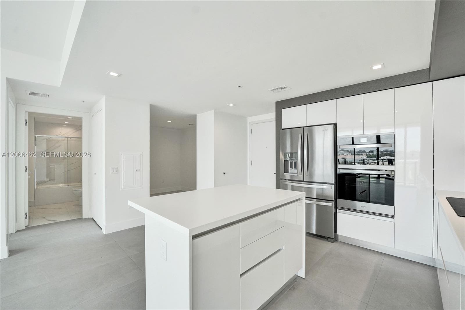 HALLANDALE OASIS 2019 LLC · #1111 in Hallandale Beach - Photo 10