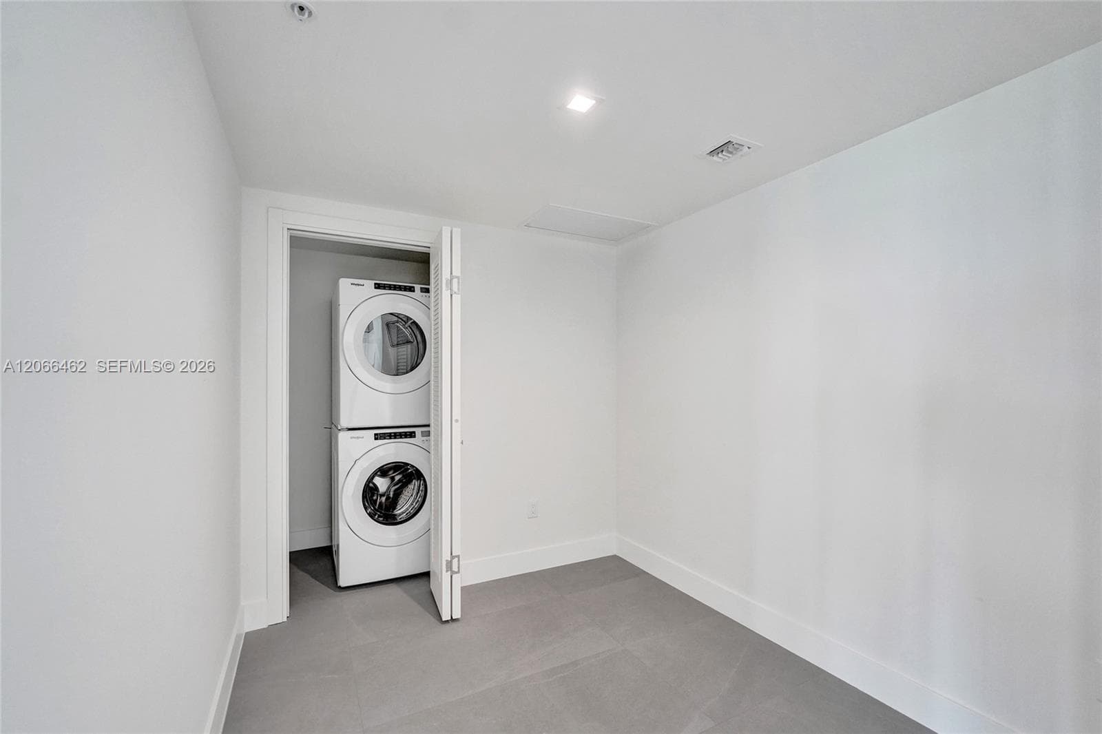 HALLANDALE OASIS 2019 LLC · #1111 in Hallandale Beach - Photo 19