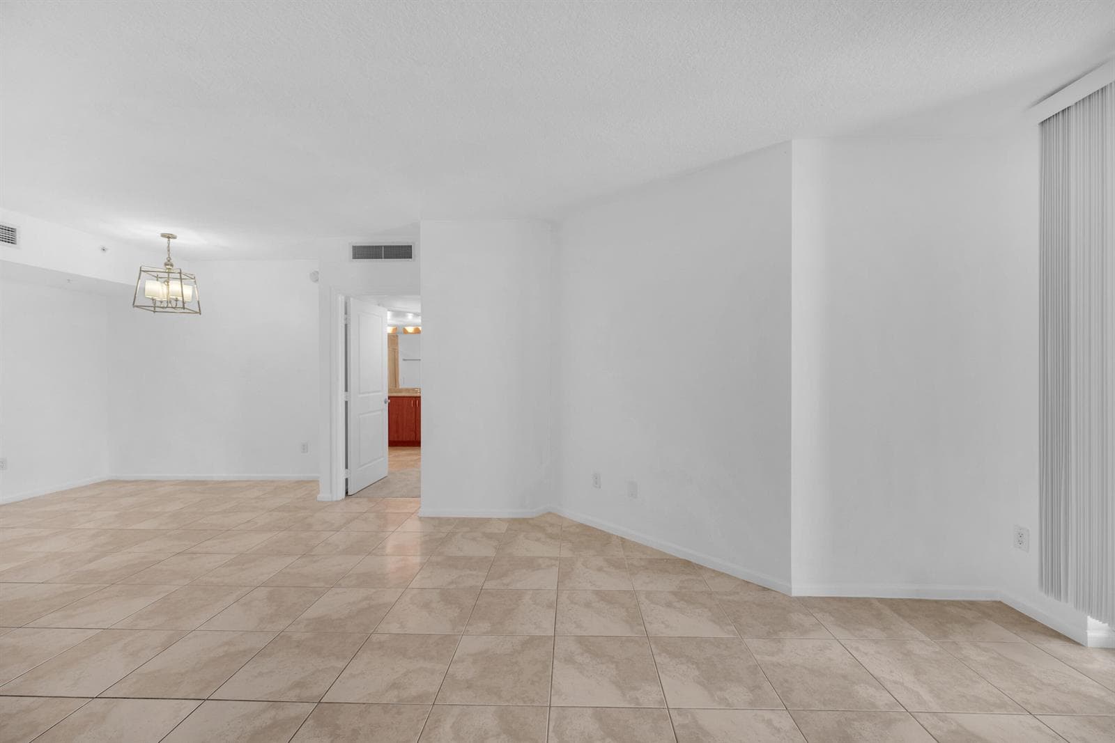 23 - 403 S Sapodilla 612
