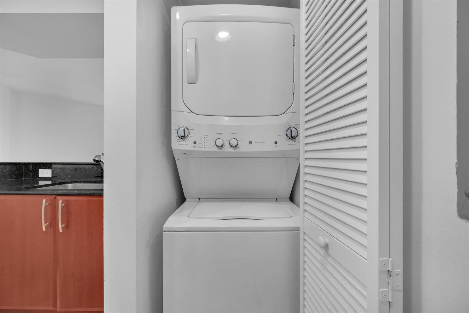 11 - 403 S Sapodilla 612