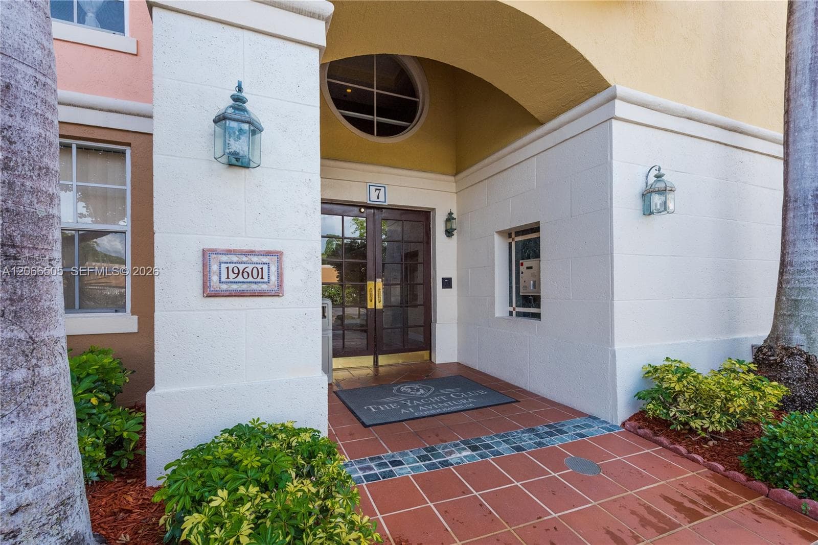 THE YACHT CLUB AT AVENTUR · #7104 in Aventura - Photo 2
