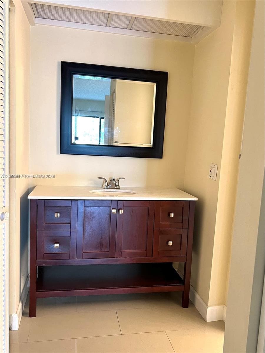 second bath sink