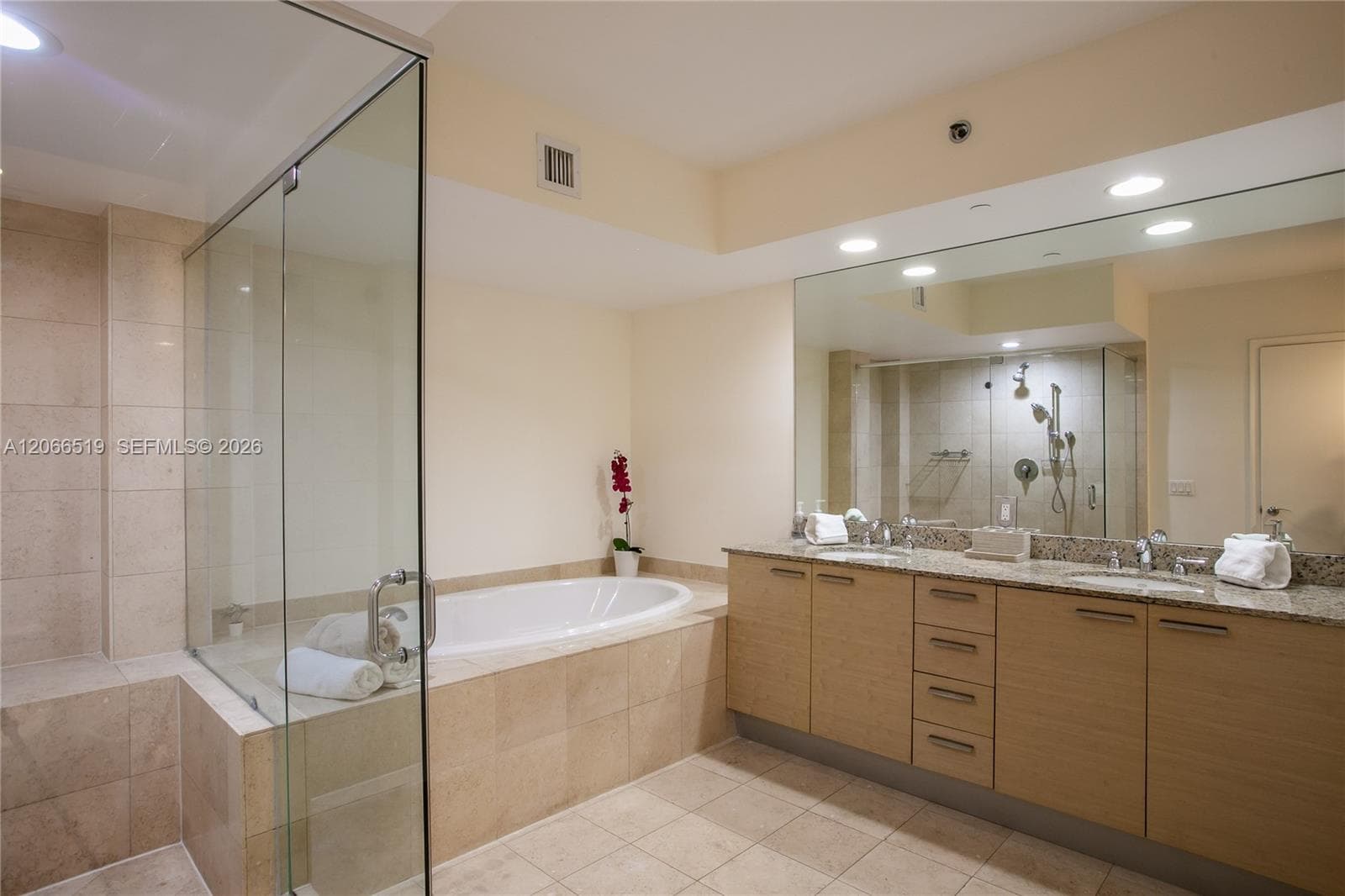 BEACH CLUB TWO CONDO · #1711 in Hallandale Beach - Photo 14