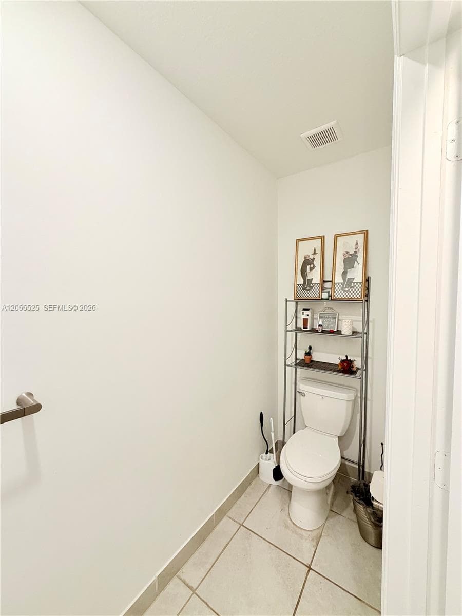 1877 SE 26th Ter photo 22