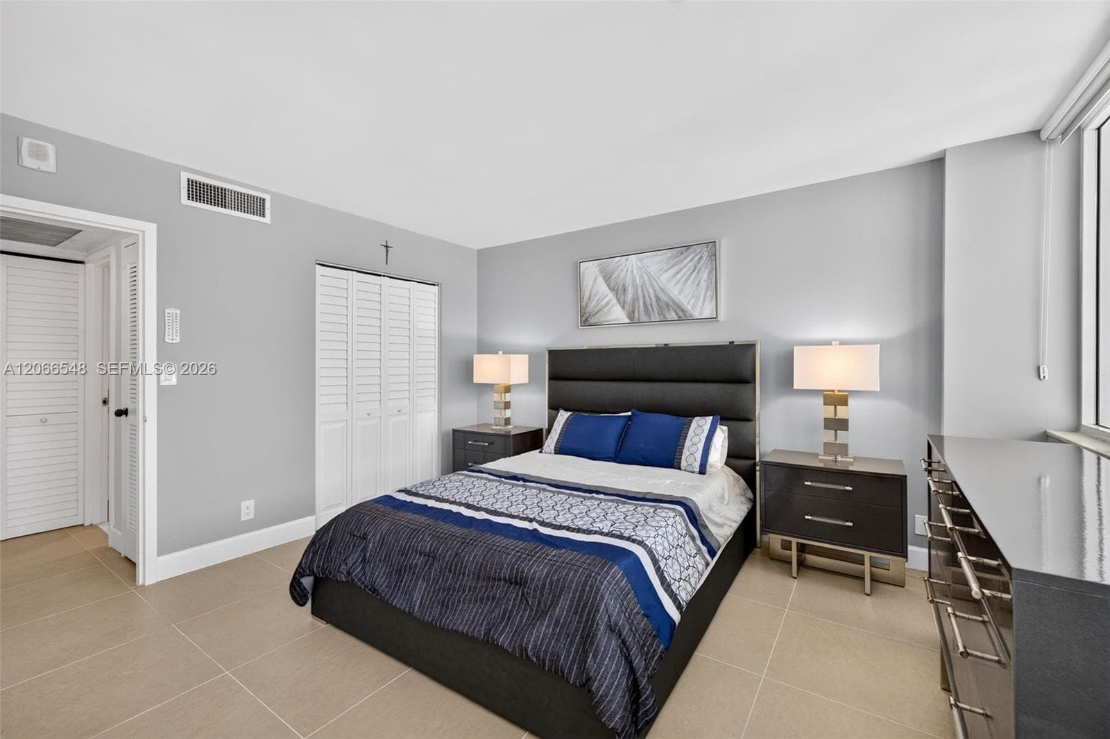 Parker Plaza · #1218 in Hallandale Beach - Photo 16