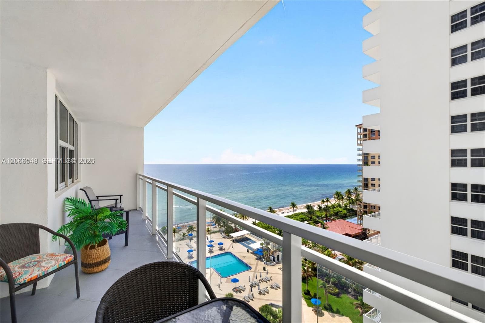 Parker Plaza · #1218 in Hallandale Beach - Photo 32