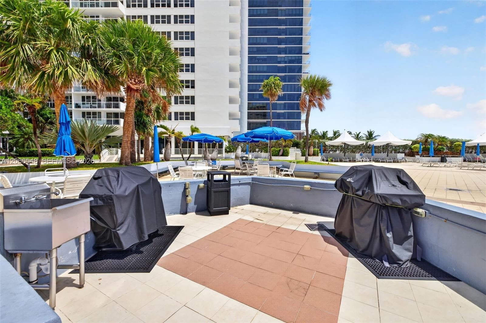 Parker Plaza · #1218 in Hallandale Beach - Photo 38