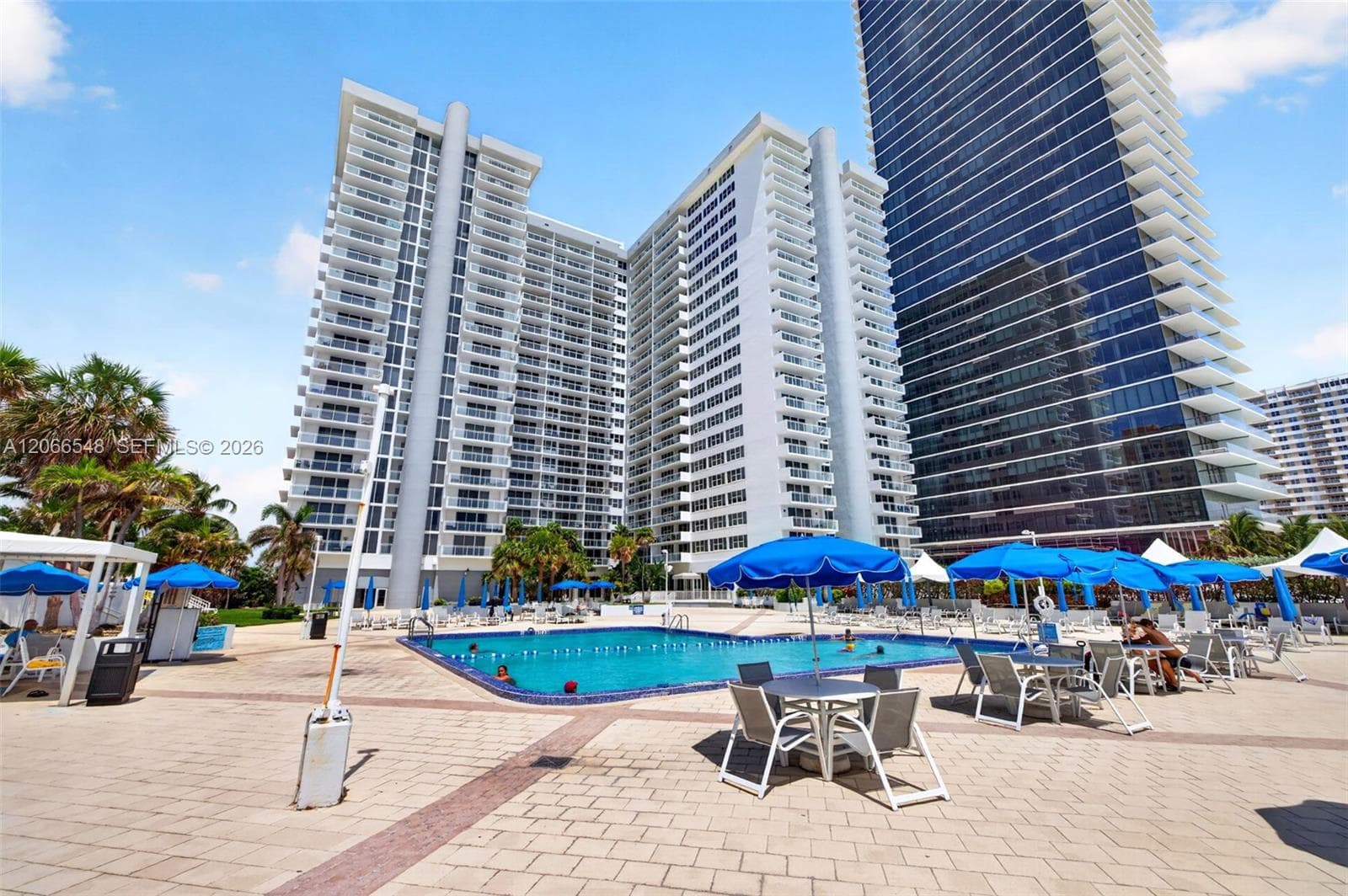 Parker Plaza · #1218 in Hallandale Beach - Photo 39
