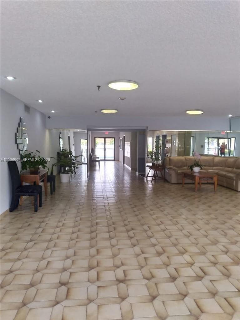 HALLANDALE GARDENS CONDO · #415 in Hallandale Beach - Photo 18