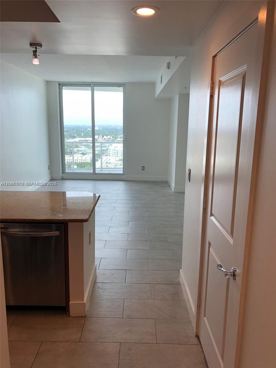 STRADA 315 CONDO · #2009 in Fort Lauderdale - Photo 2