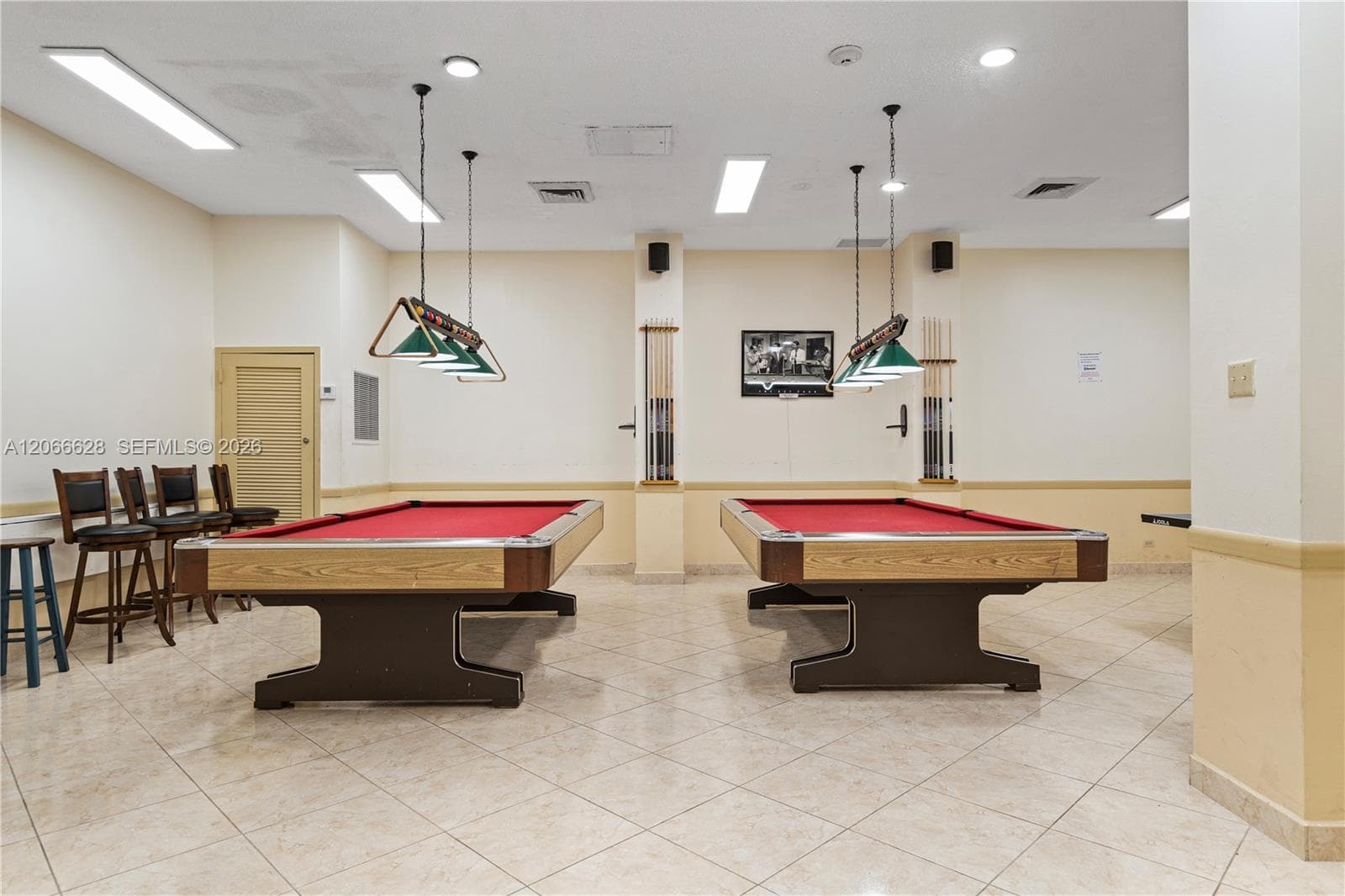 WINSTON TOWERS 200 · #706 in Sunny Isles Beach - Photo 32