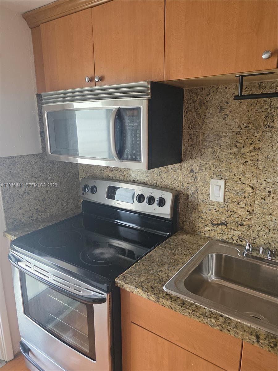 MARINA DEL MAR CONDO · #318 in Fort Lauderdale - Photo 1
