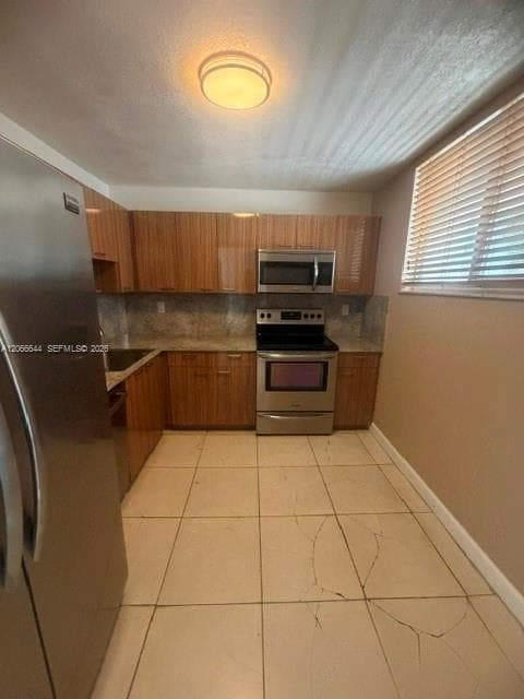 WEST BAY GARDENS CONDO · #303 in Miami Beach - Photo 7