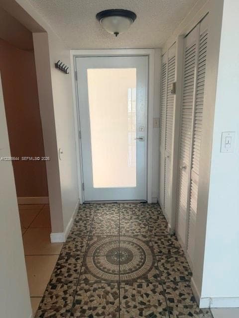 WEST BAY GARDENS CONDO · #303 in Miami Beach - Photo 3