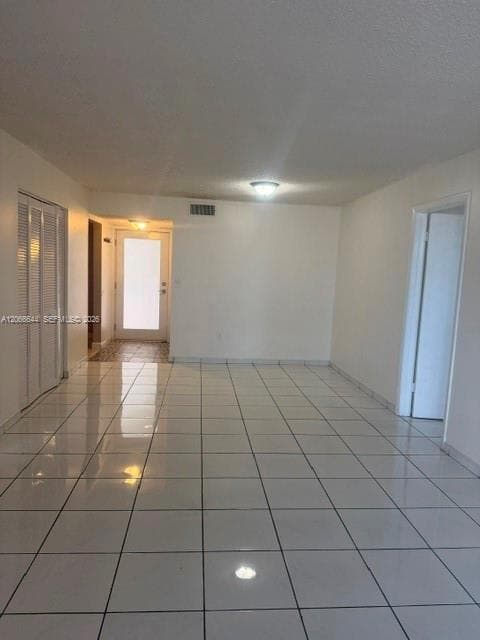 WEST BAY GARDENS CONDO · #303 in Miami Beach - Photo 5