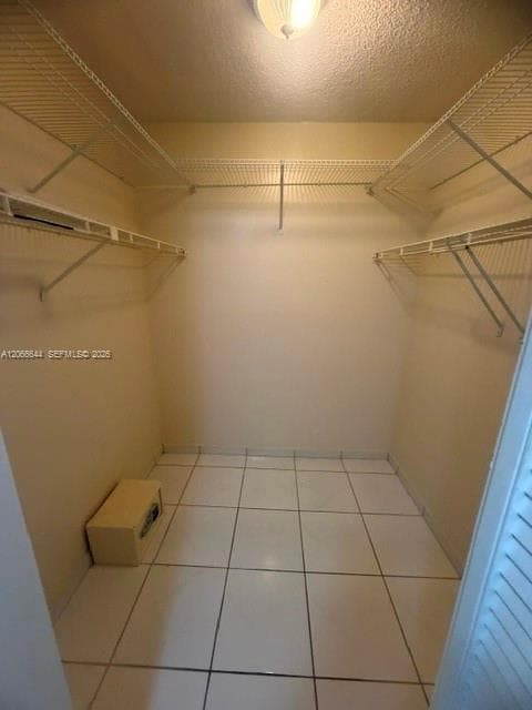 WEST BAY GARDENS CONDO · #303 in Miami Beach - Photo 10