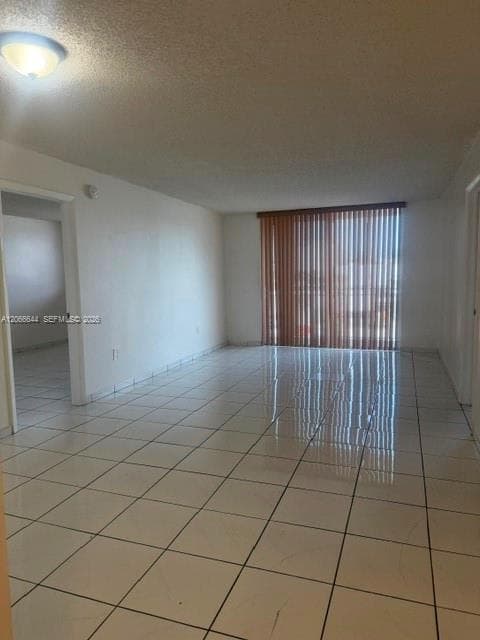 WEST BAY GARDENS CONDO · #303 in Miami Beach - Photo 4